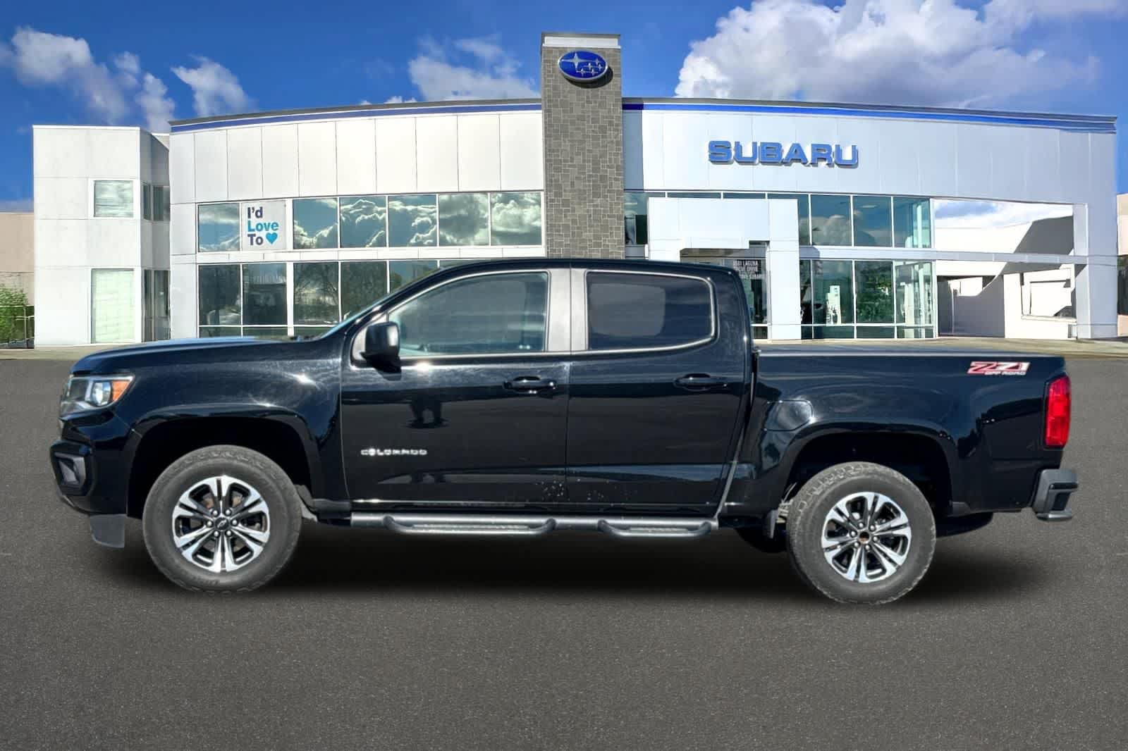 Used 2021 Chevrolet Colorado Z71 w/ Safety Package AWD/4WD image 9