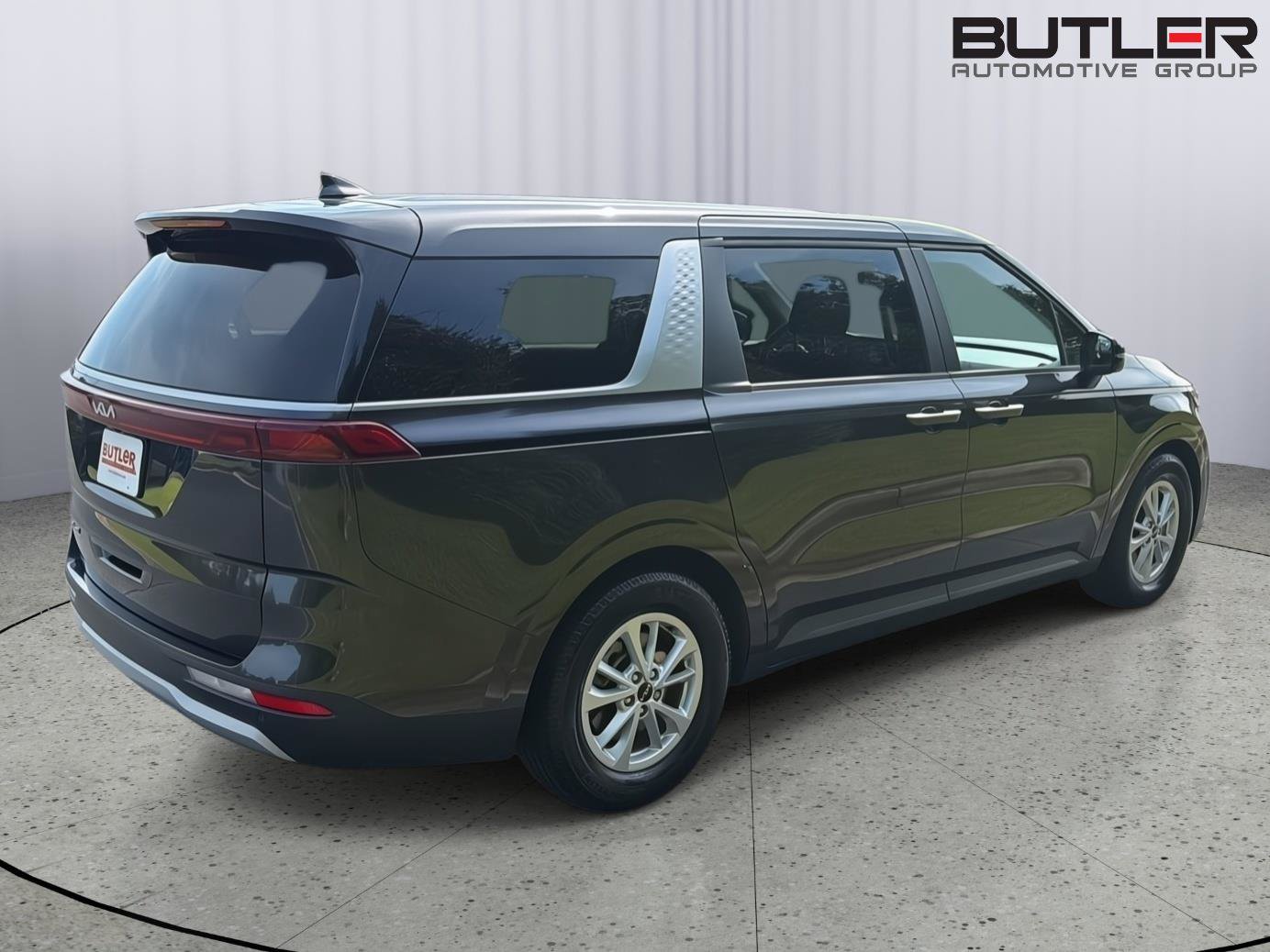 Used 2022 Kia Carnival LX FWD image 6