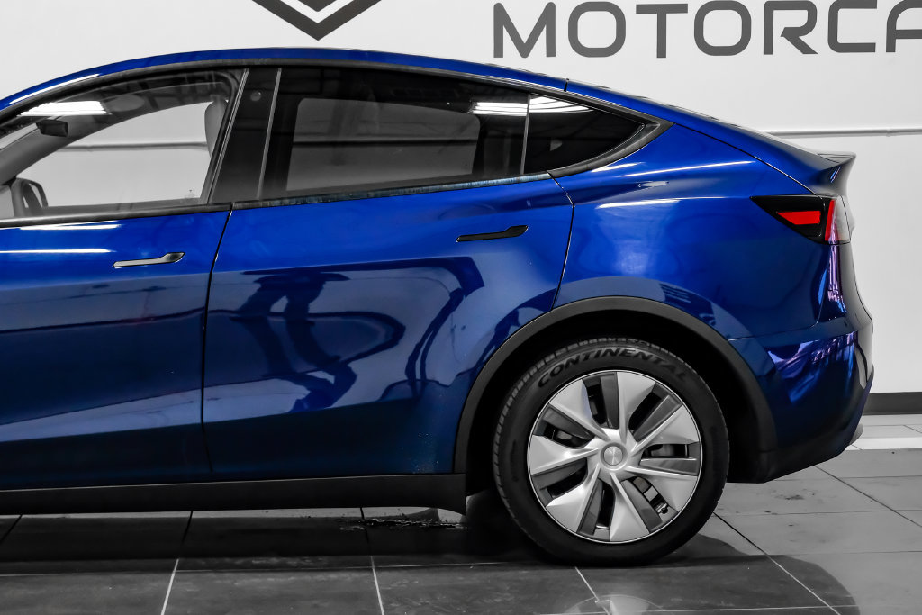 Used 2023 Tesla Model Y Long Range AWD/4WD image 18