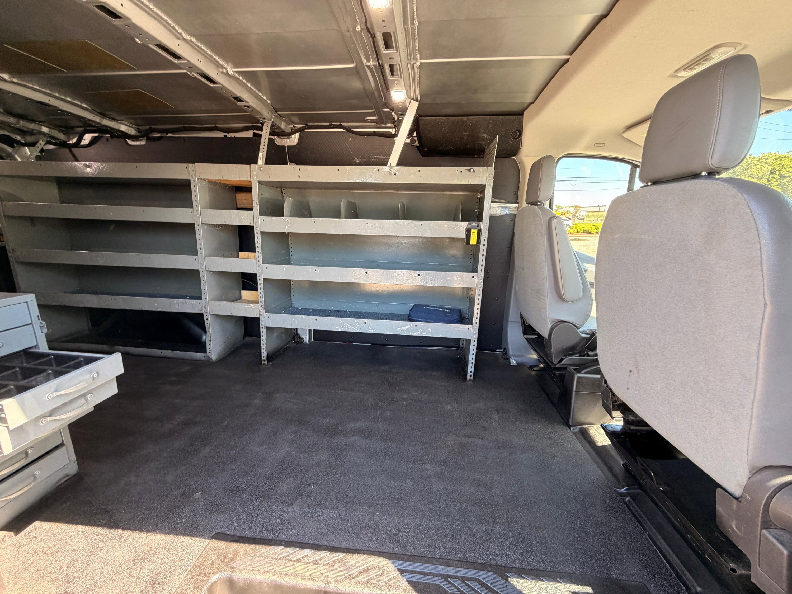 Used 2019 Ford Transit 250 148 Low Roof w/ Exterior Upgrade Package RWD image 24