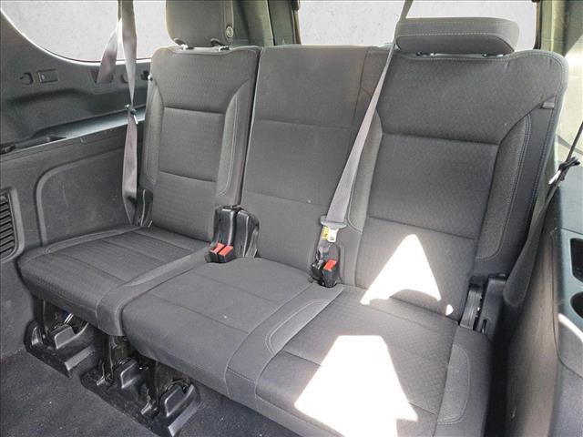 Used 2024 GMC Yukon XL SLE image 15