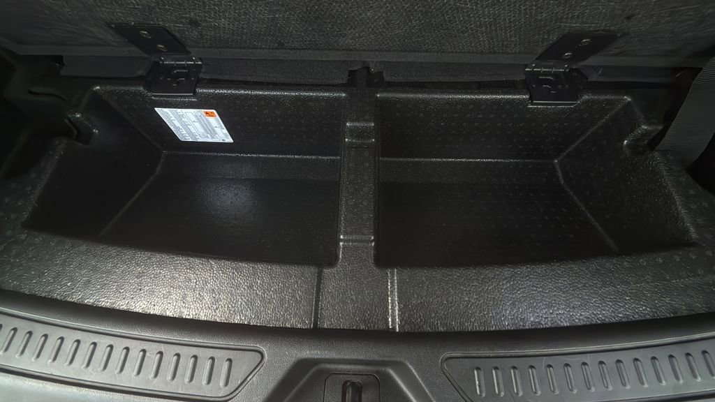 Used 2023 GMC Acadia Denali w/ Denali Ultimate Package image 18