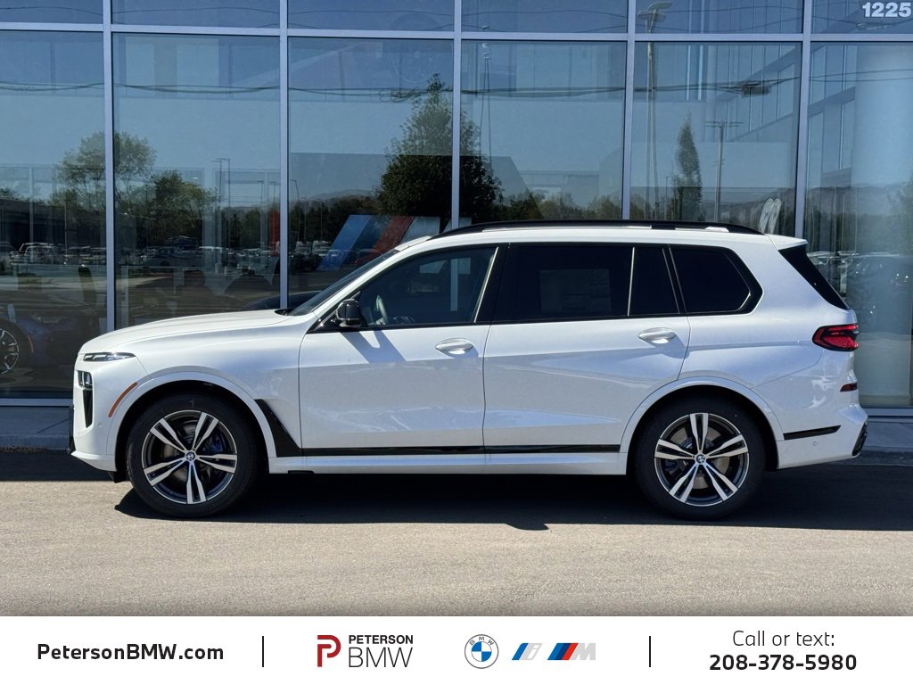 New 2026 BMW X7 M60i image 3