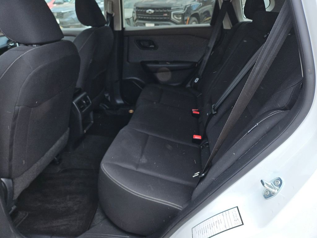 Used 2023 Nissan Rogue S AWD/4WD image 27