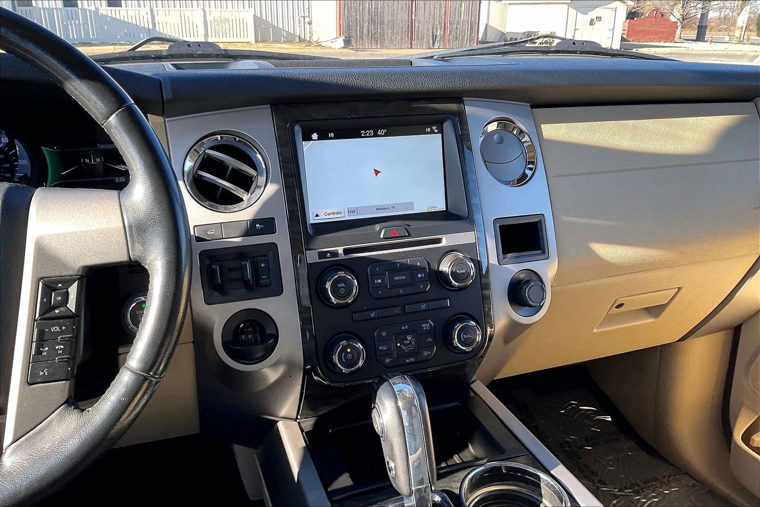 Used 2017 Ford Expedition Limited w/ Equipment Group 301A image 6