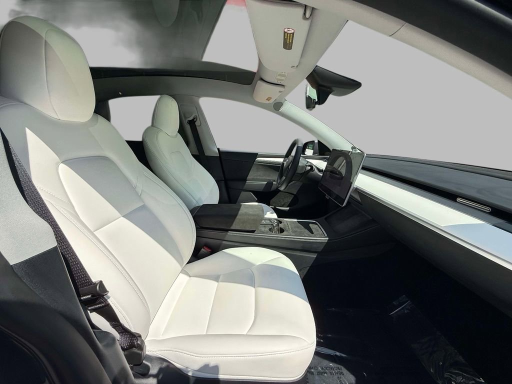 Used 2024 Tesla Model Y Long Range AWD/4WD image 14