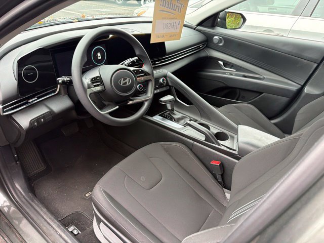Used 2024 Hyundai Elantra SEL FWD image 24