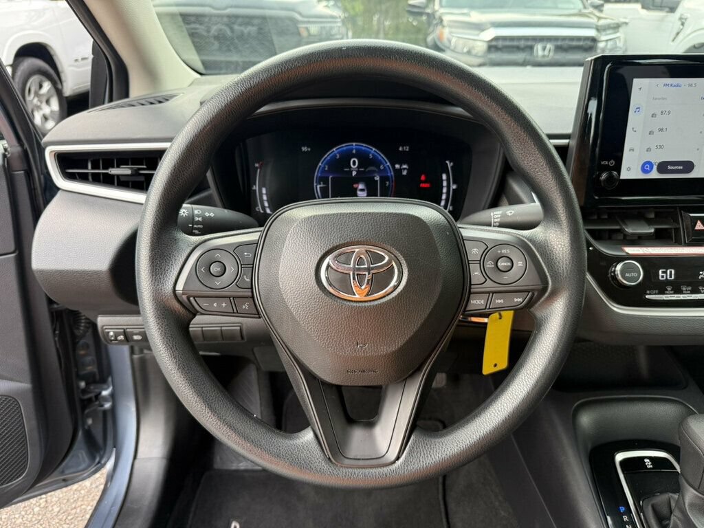 Used 2026 Toyota Corolla LE FWD image 5