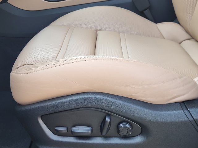 Used 2024 Porsche Cayenne AWD/4WD image 21