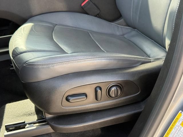 Used 2018 Buick Enclave Essence AWD/4WD image 34