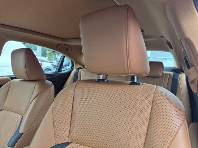 Certified 2024 Lexus ES 350 Ultra Luxury w/ Accessory Package (Z1) FWD image 4