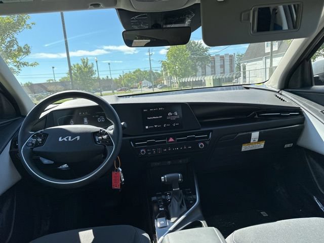 New 2026 Kia Niro LX FWD image 3