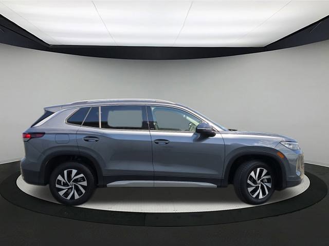 New 2025 Volkswagen Tiguan S image 8