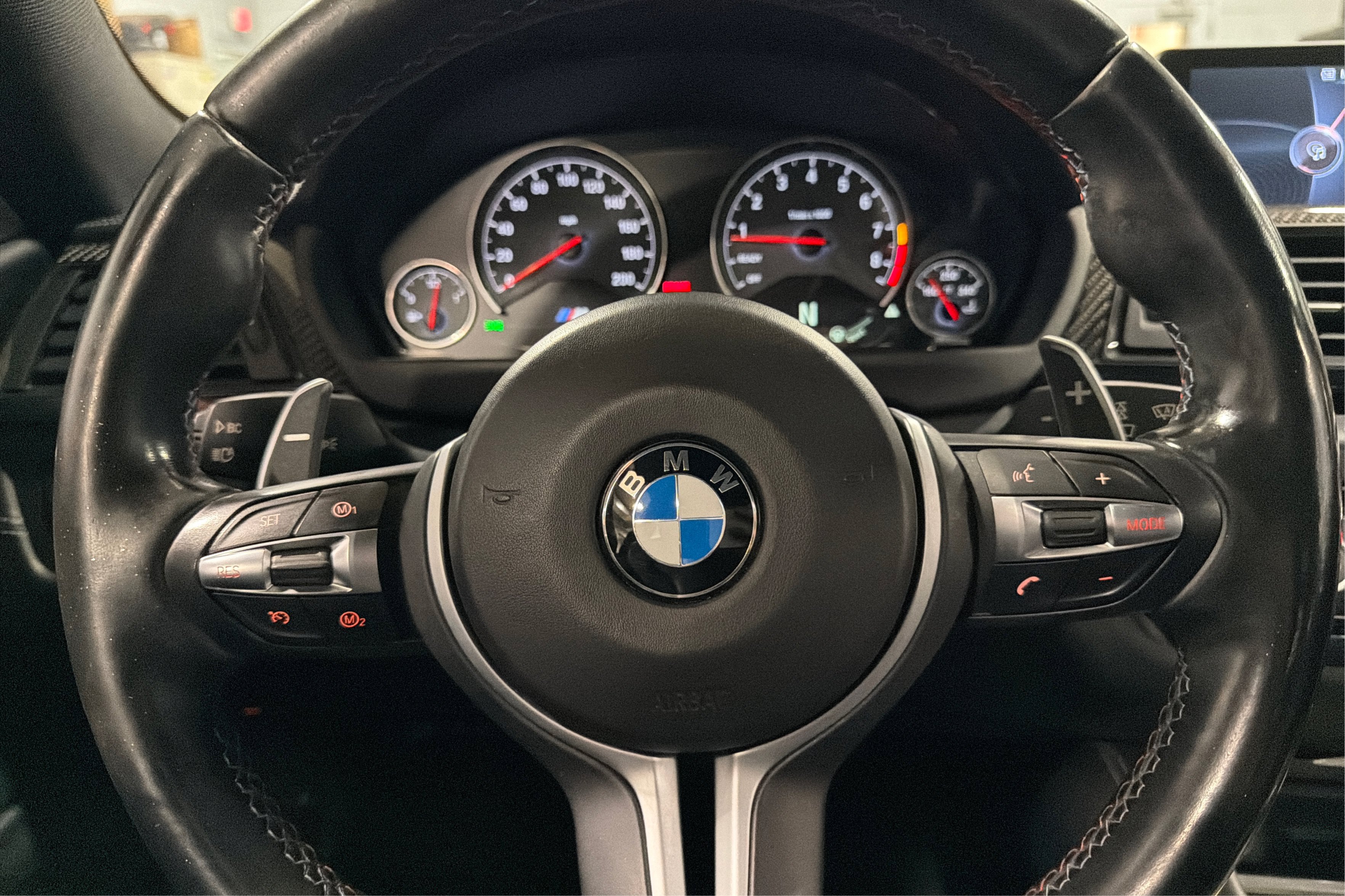 Used 2015 BMW M4 Coupe RWD image 25