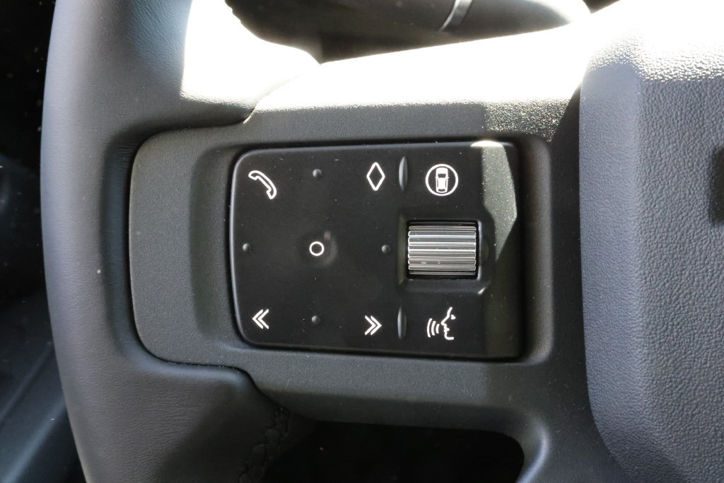 New 2026 Land Rover Defender 110 X-Dynamic SE AWD/4WD image 18