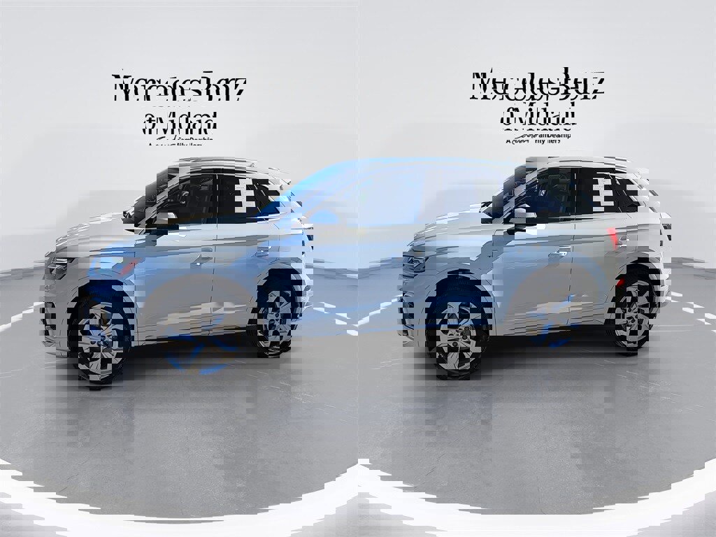 Used 2025 Audi Q5 2.0T Premium Plus w/ Premium Plus Package image 5