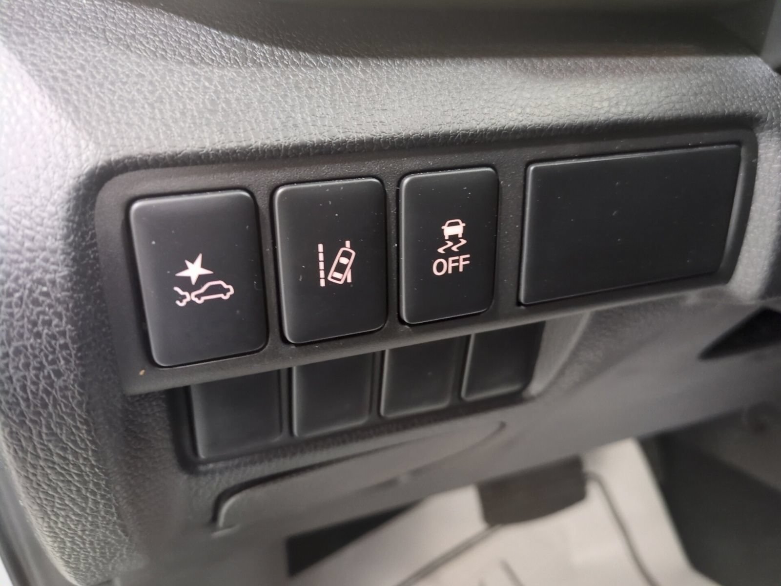 Used 2024 Mitsubishi Eclipse Cross LE AWD/4WD image 18