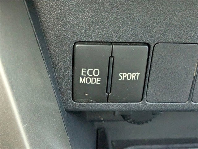 Used 2013 Toyota RAV4 LE image 23