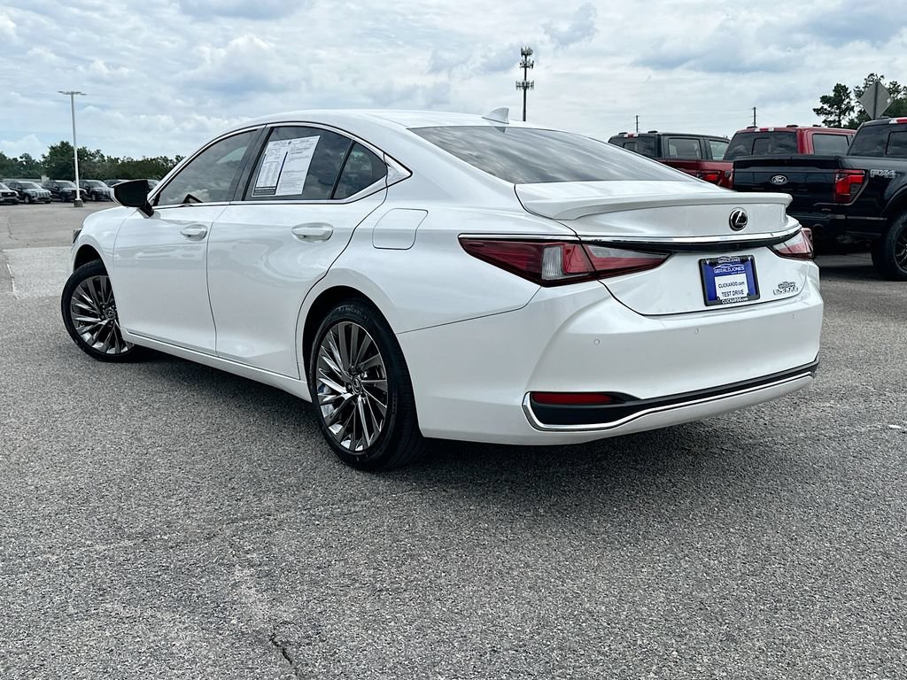 Used 2024 Lexus ES 300h w/ Technology Package FWD image 6
