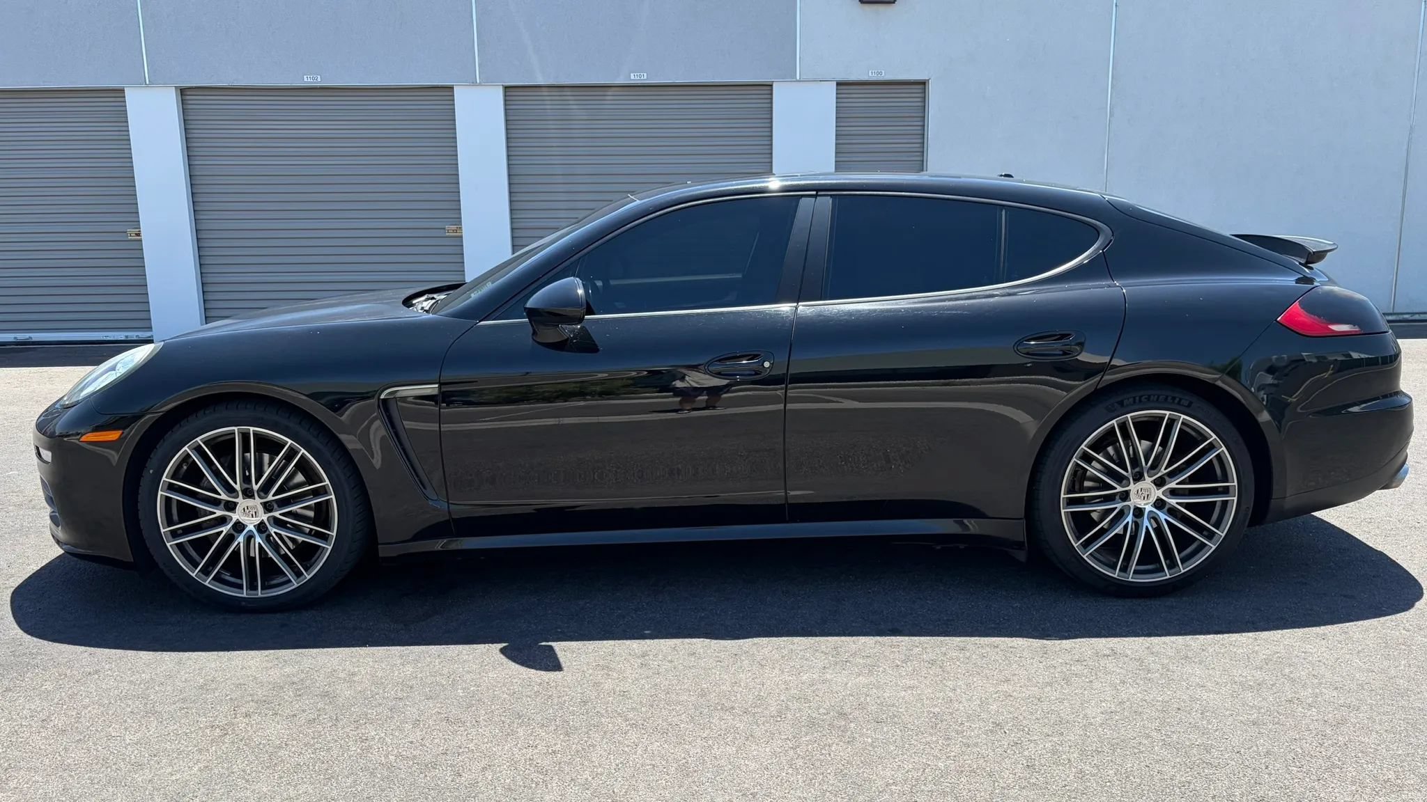 Used 2015 Porsche Panamera 4 AWD/4WD image 2