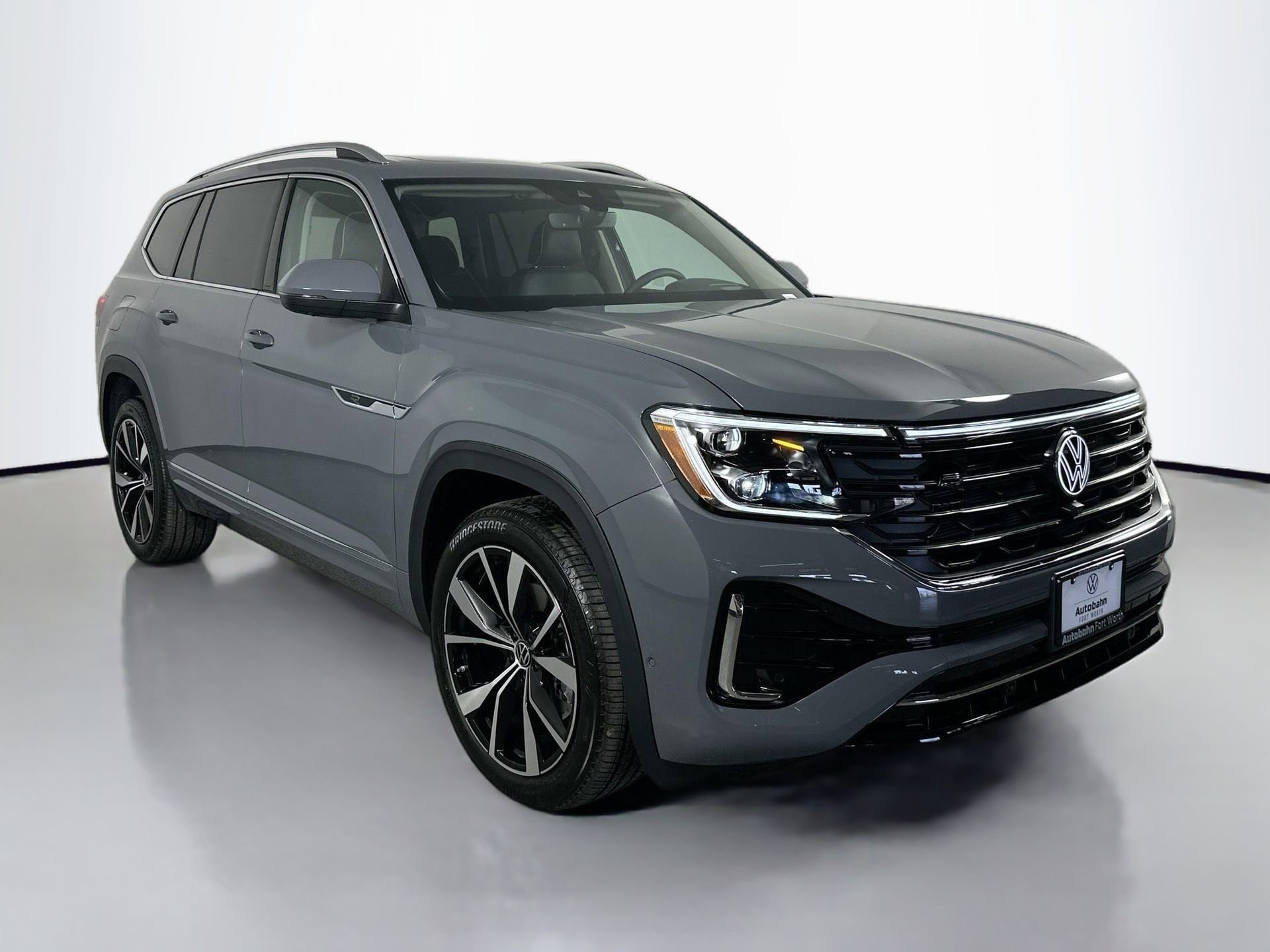 New 2026 Volkswagen Atlas SEL Premium R-Line image 3