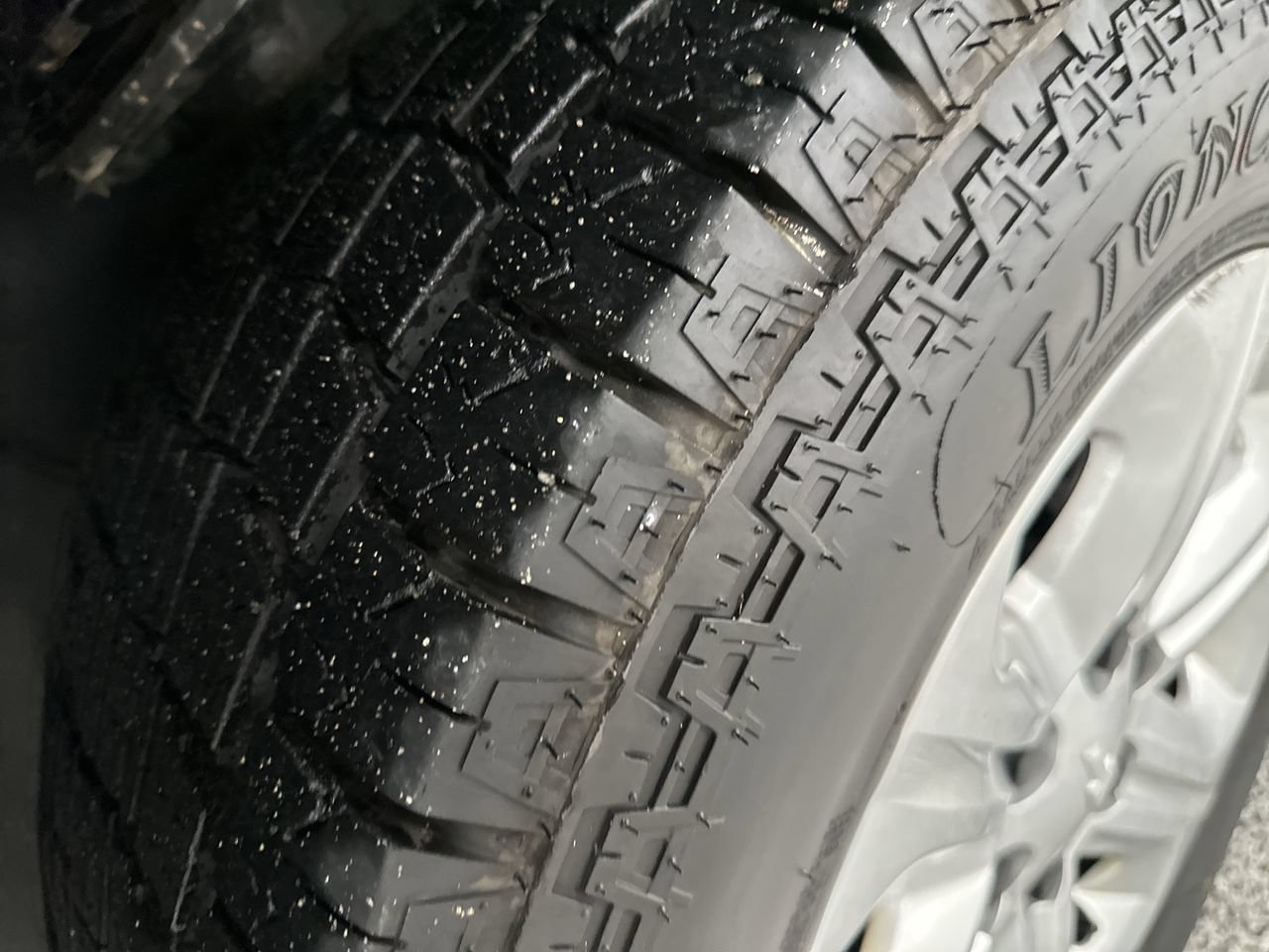 Used 2012 Chevrolet Traverse LS FWD image 28