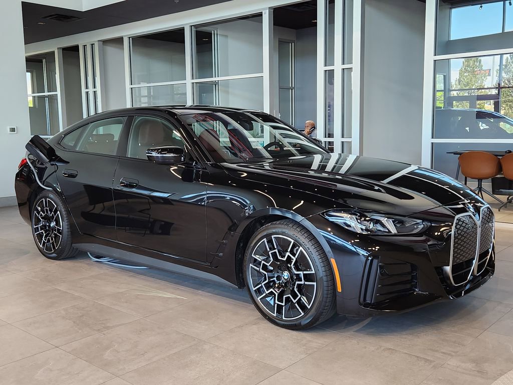 New 2026 BMW i4 xDrive40i w/ M Sport Package AWD/4WD image 3
