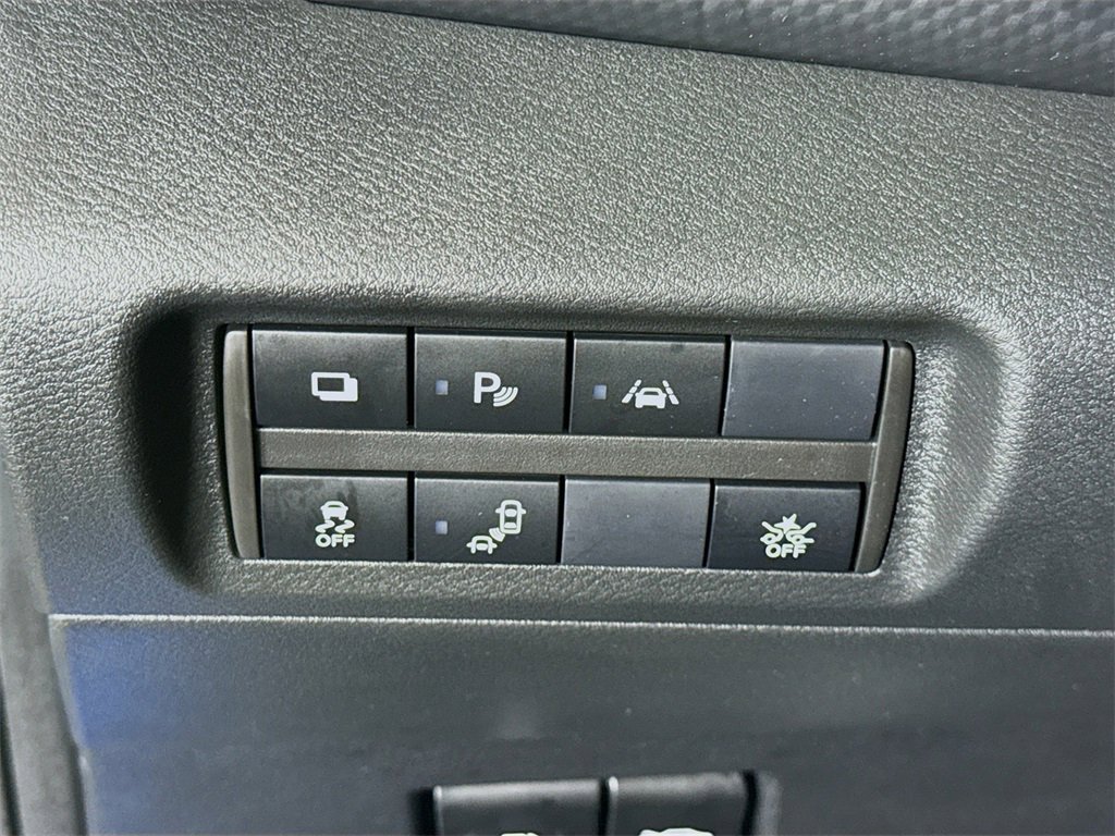 Certified 2024 Nissan Kicks S image 18