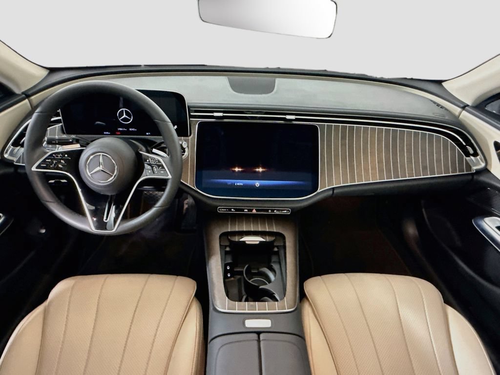 Used 2025 Mercedes-Benz E 350 Sedan image 13
