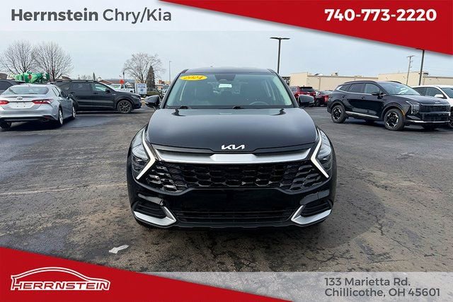 Used 2024 Kia Sportage EX image 2