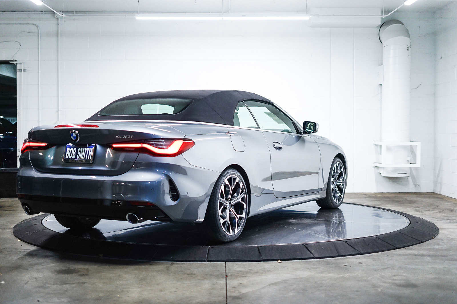 Used 2025 BMW 430i Convertible w/ Convenience Package image 6