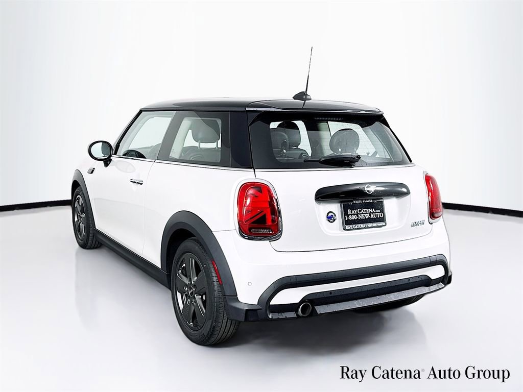 Certified 2023 MINI Cooper 2-Door Hardtop FWD image 5