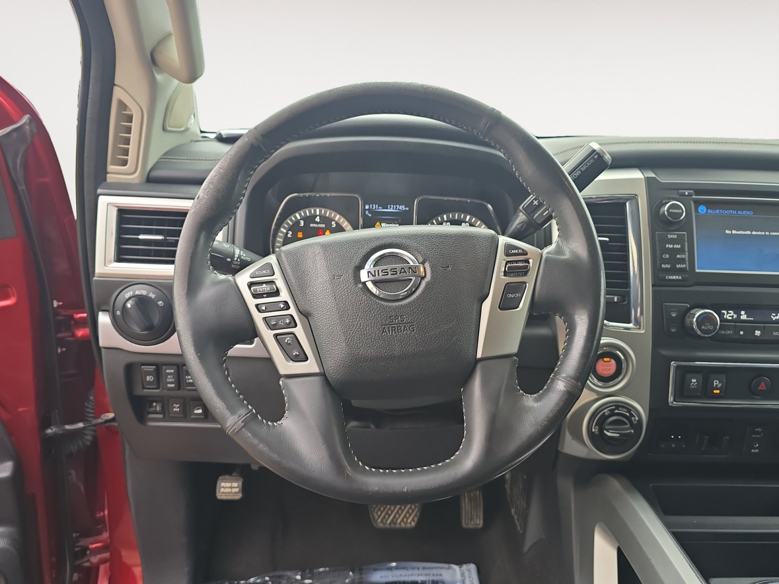 Used 2017 Nissan Titan PRO-4X AWD/4WD image 13