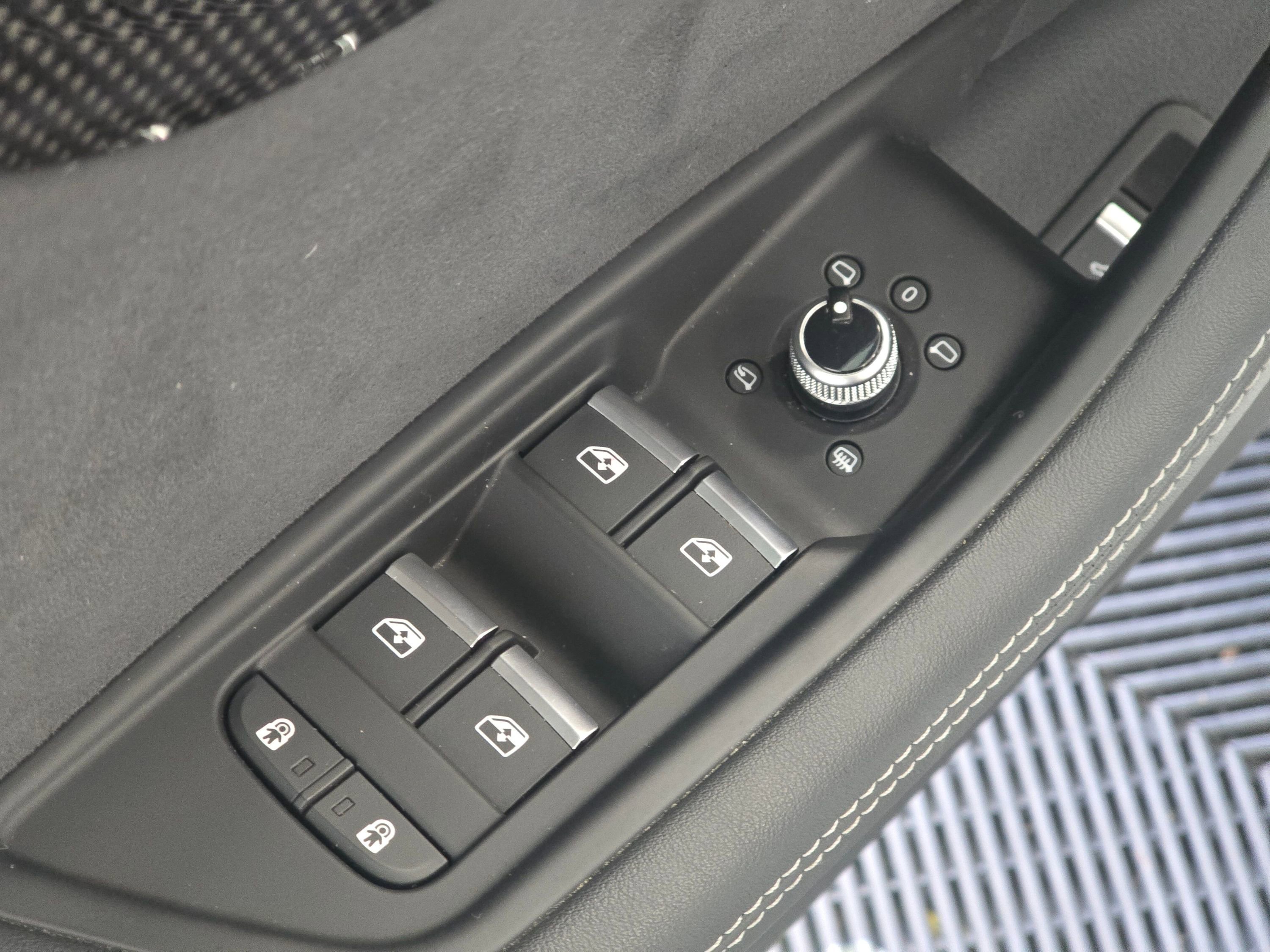 Used 2023 Audi S4 Premium Plus w/ Premium Plus Package image 35