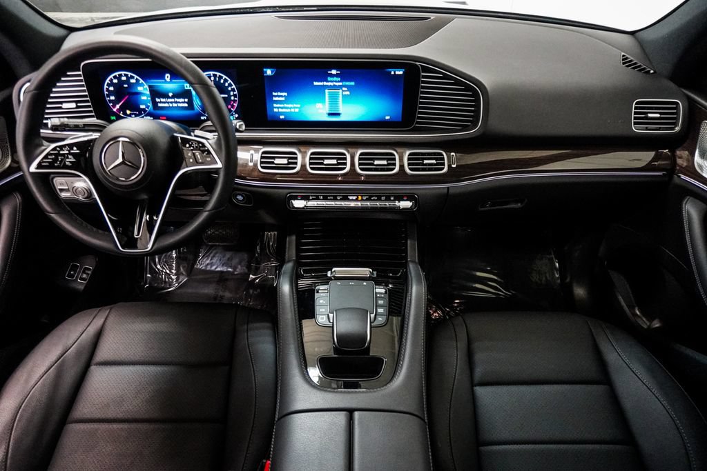 Used 2025 Mercedes-Benz GLE 450e 4MATIC image 12