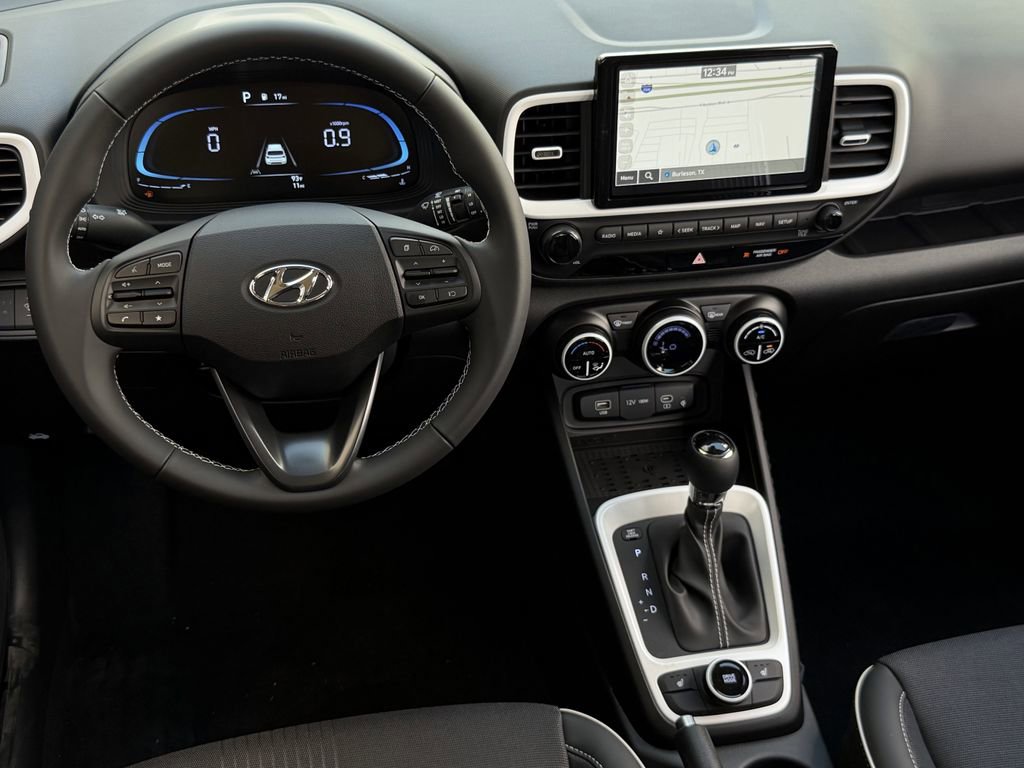 New 2025 Hyundai Venue Limited image 10