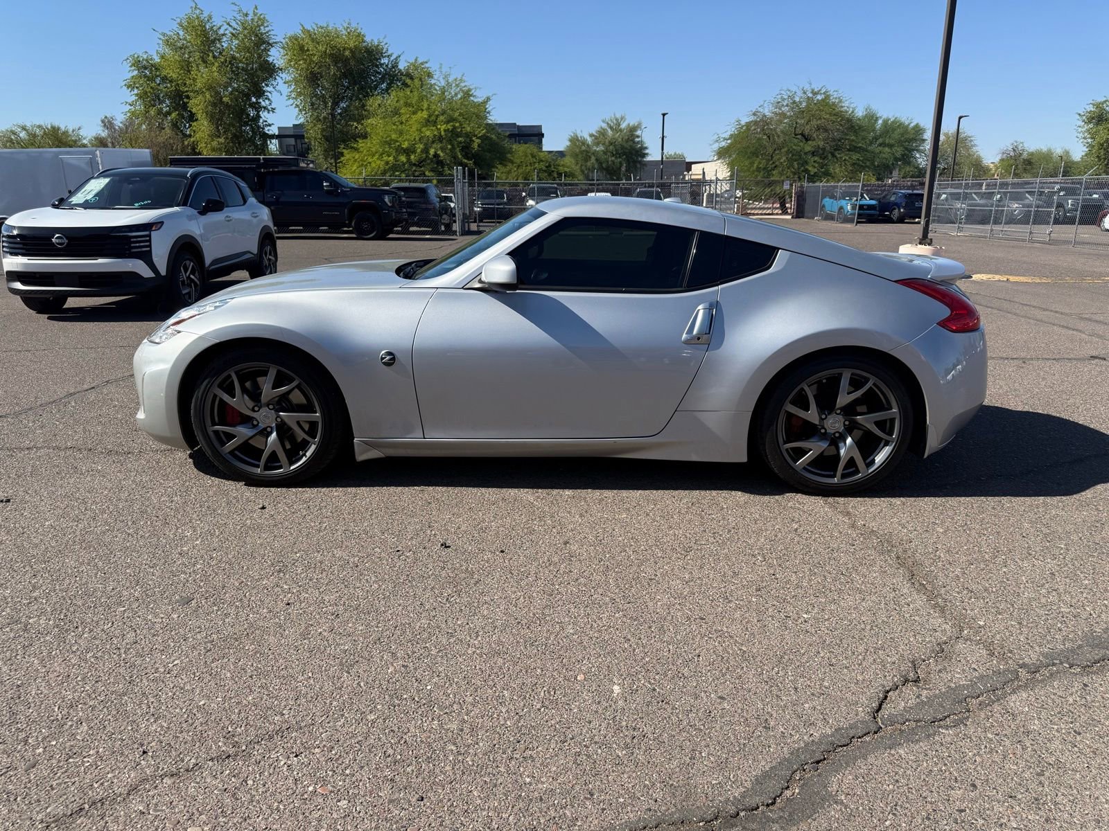 Used 2013 Nissan 370Z Touring w/ Sport Pkg RWD image 8