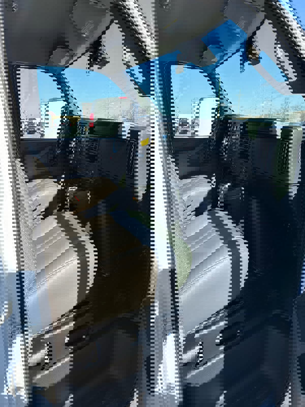 New 2025 GMC Savana 2500 w/ Driver Convenience Package image 15