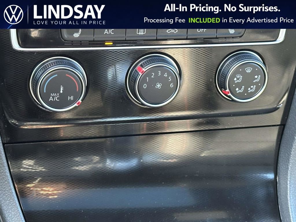 Used 2017 Volkswagen GTI SE image 18