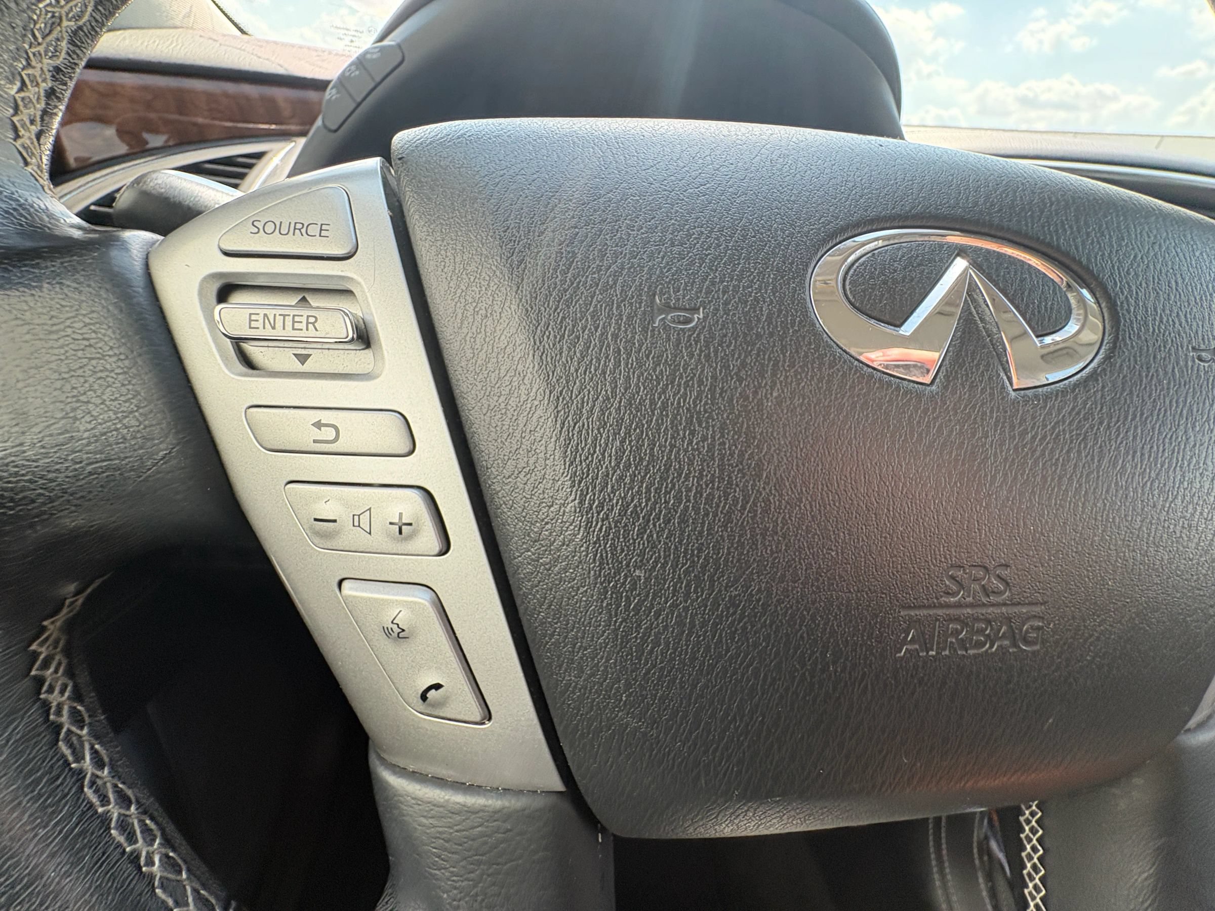 Used 2019 INFINITI QX80 Luxe AWD/4WD image 21