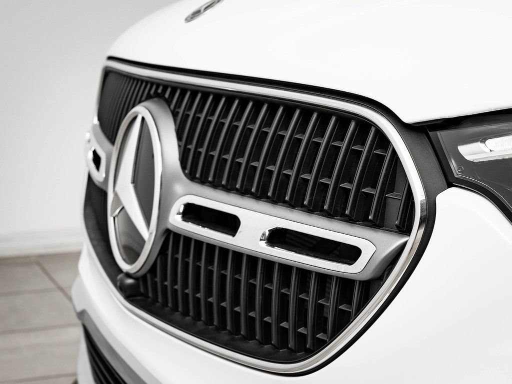 Certified 2026 Mercedes-Benz GLC 300 4MATIC image 3