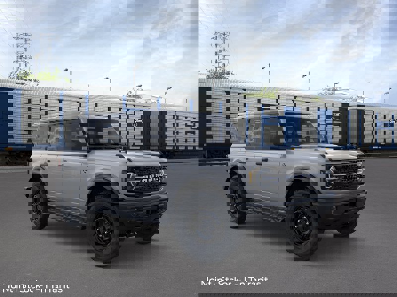 New 2026 Ford Bronco Outer Banks image 7