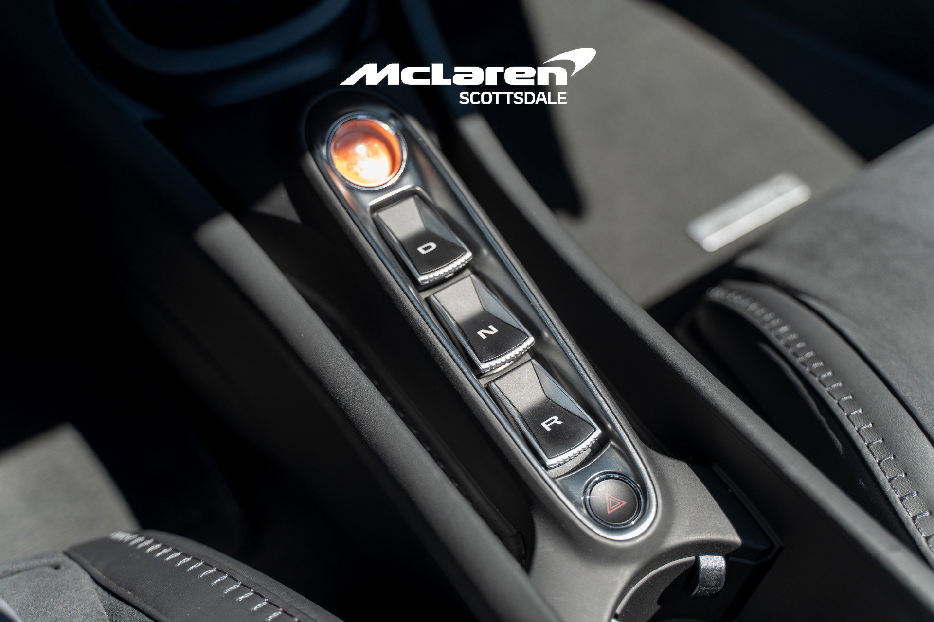 Used 2025 McLaren Artura Spider image 16