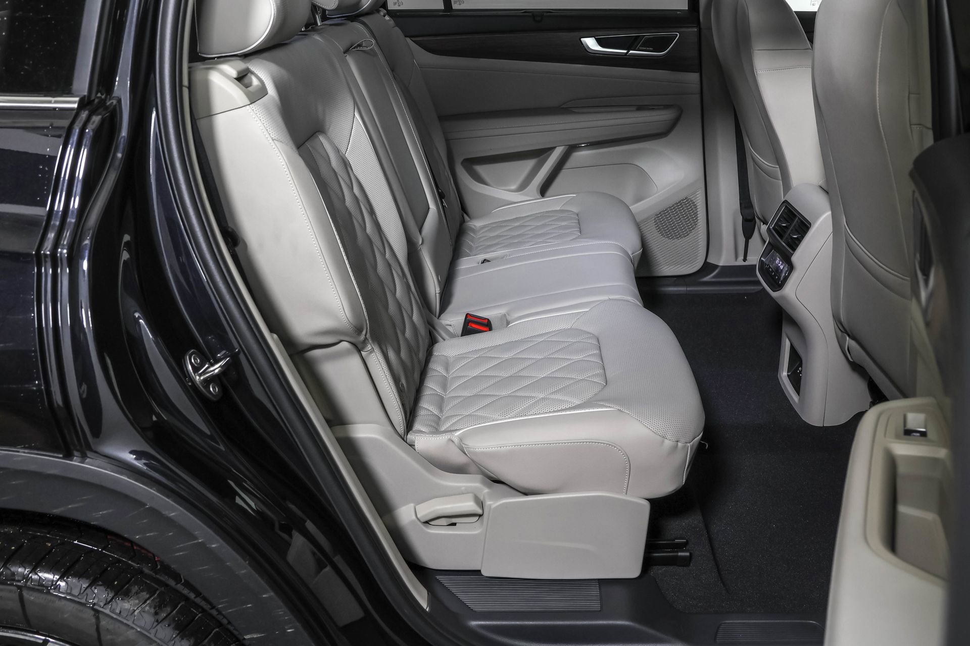 New 2026 Volkswagen Atlas SEL Premium R-Line image 41