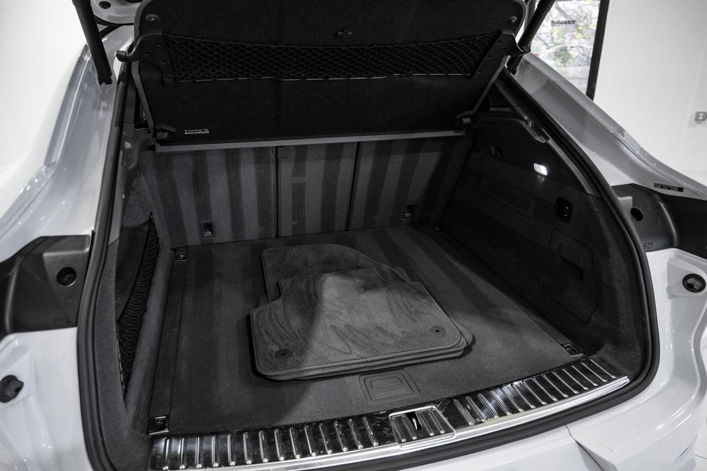 Used 2020 Porsche Cayenne Turbo image 49