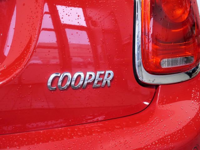 Used 2019 MINI Cooper 4-Door Hardtop image 9