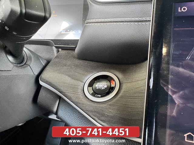 Used 2025 Jeep Grand Cherokee Limited w/ Black Appearance Package AWD/4WD image 36