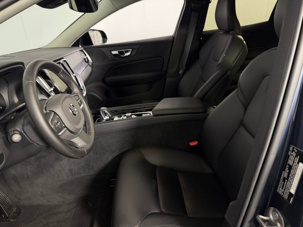 Used 2025 Volvo S60 B5 Core image 23