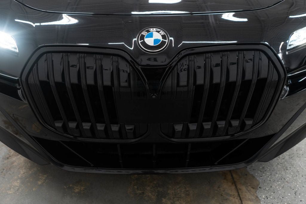 Used 2023 BMW 760i xDrive w/ Executive Package AWD/4WD image 54
