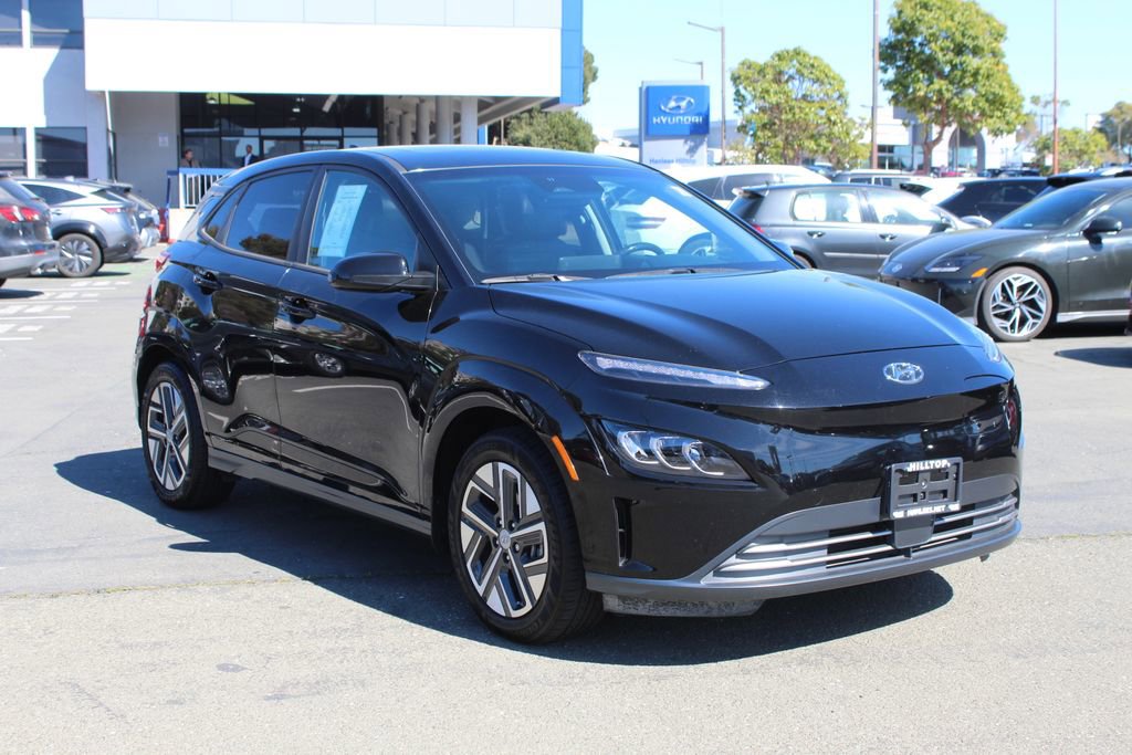 Used 2023 Hyundai Kona Limited image 5